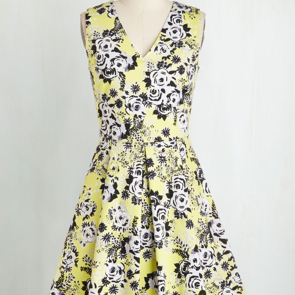 Flora Living Dress in 1X